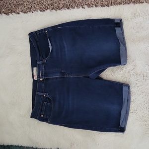 Two pair size 14 stretch Levi Strauss Bermuda shorts